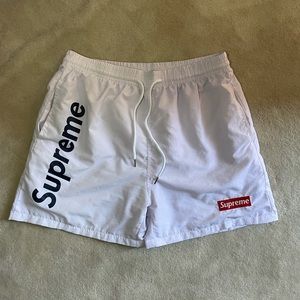 Supreme Men’s Sport Shots Size L *Fake Product*